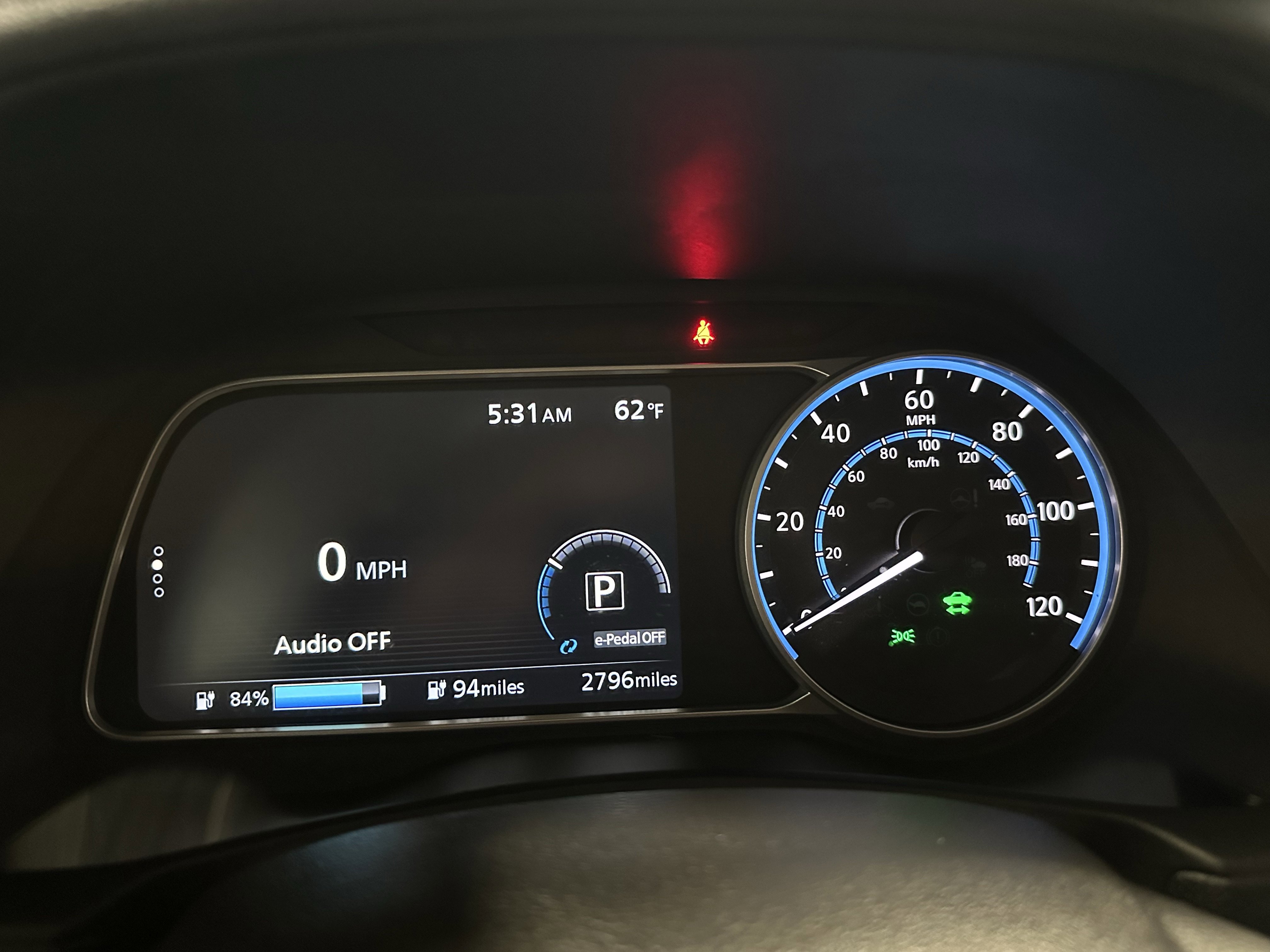 Used 2025 Nissan Leaf S image 9