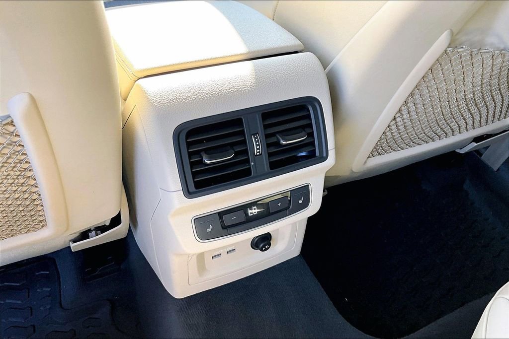 Used 2023 Audi Q5 2.0T Prestige w/ Prestige Package image 18