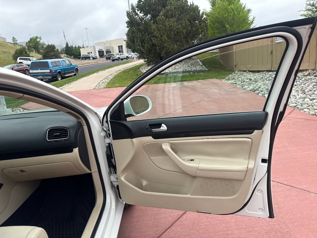 Used 2013 Volkswagen Jetta TDI FWD image 27