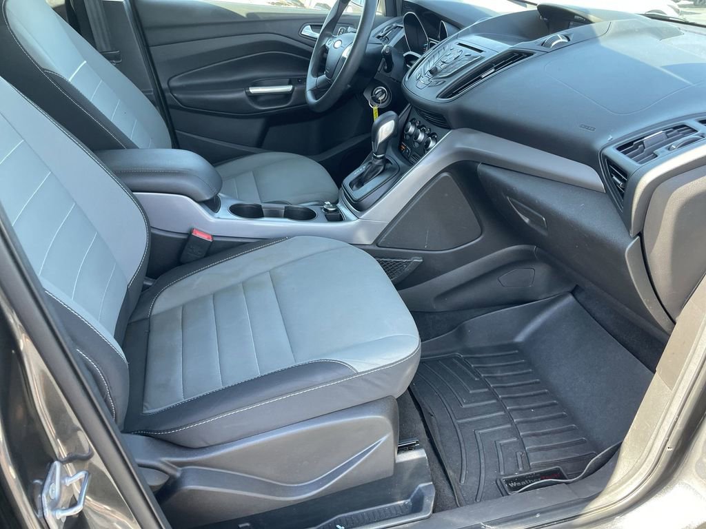 Used 2015 Ford Escape SE image 29