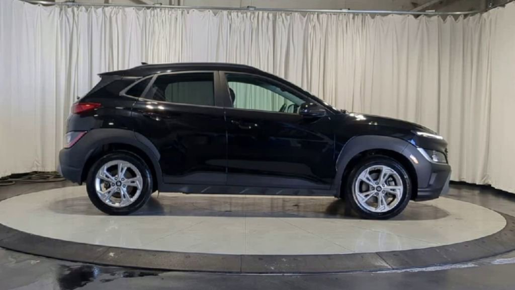Used 2023 Hyundai Kona SEL AWD/4WD image 11