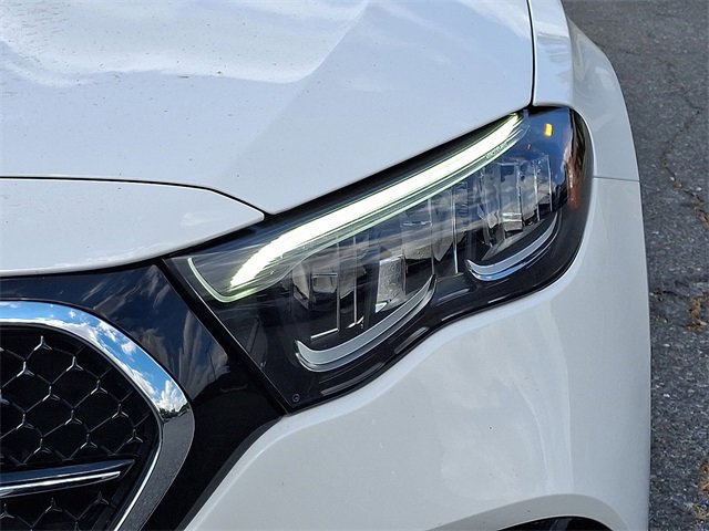 Used 2025 Mercedes-Benz E 450 4MATIC Sedan image 9