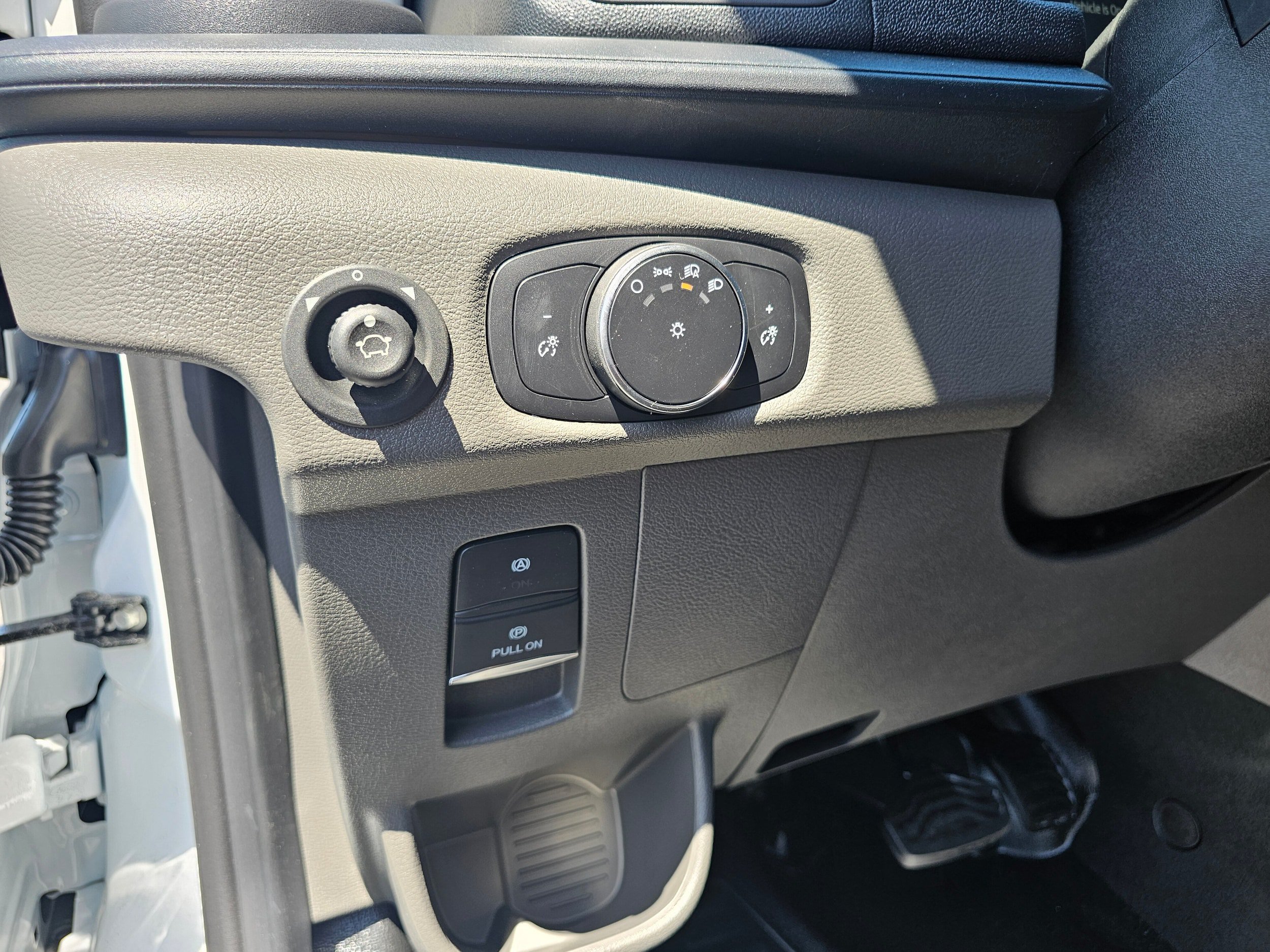 New 2026 Ford Transit 150 Low Roof RWD image 15