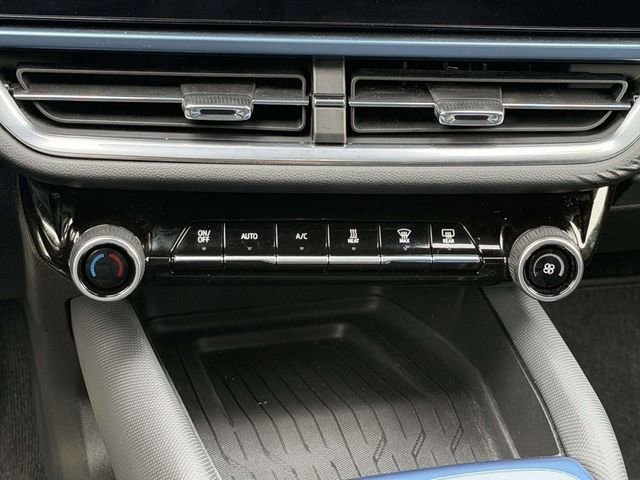 Used 2024 Chevrolet Equinox EV LT image 16