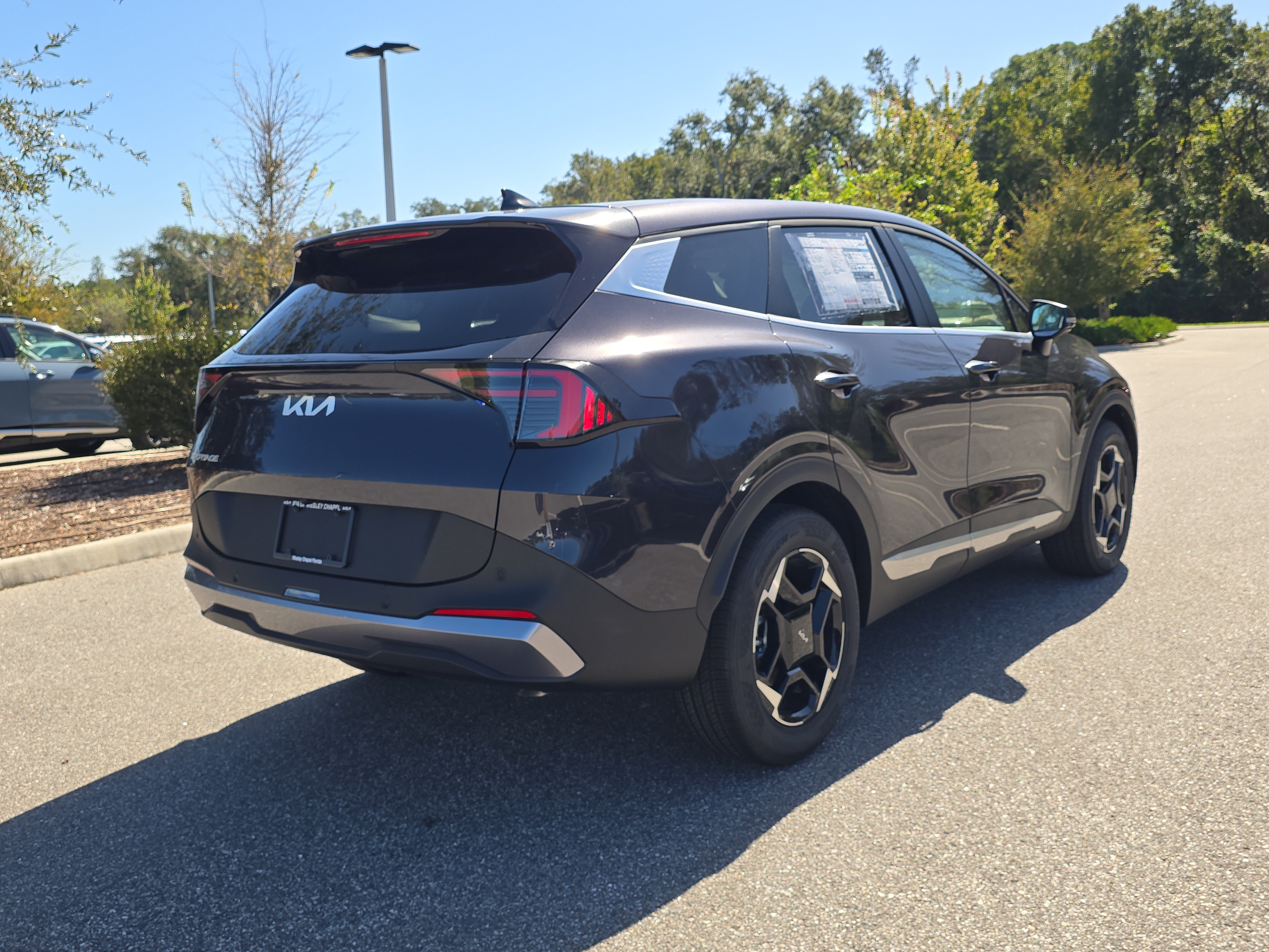 New 2027 Kia Sportage EX FWD image 8