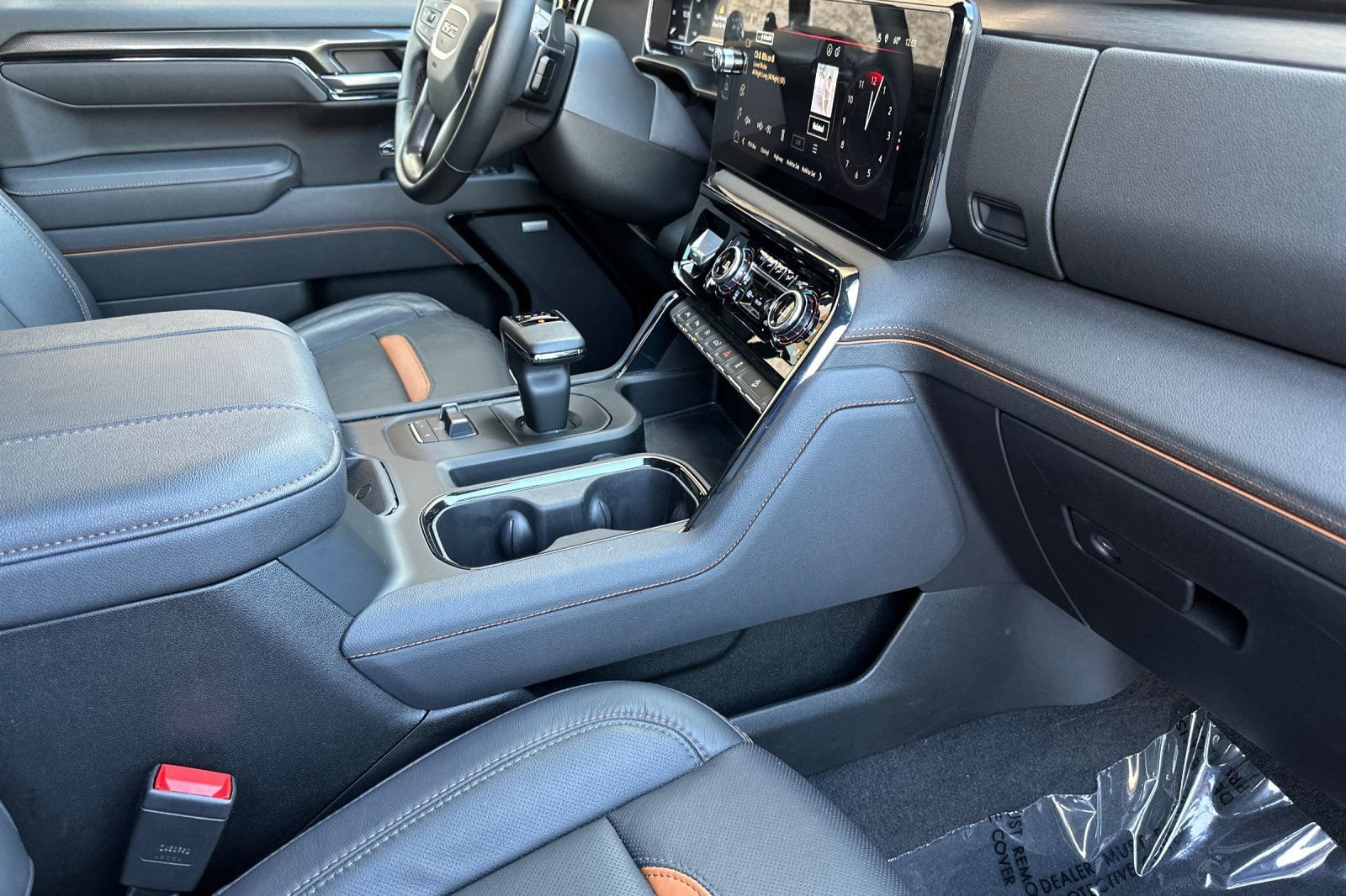 Certified 2025 GMC Sierra 1500 AT4 w/ AT4 Premium Package AWD/4WD image 16