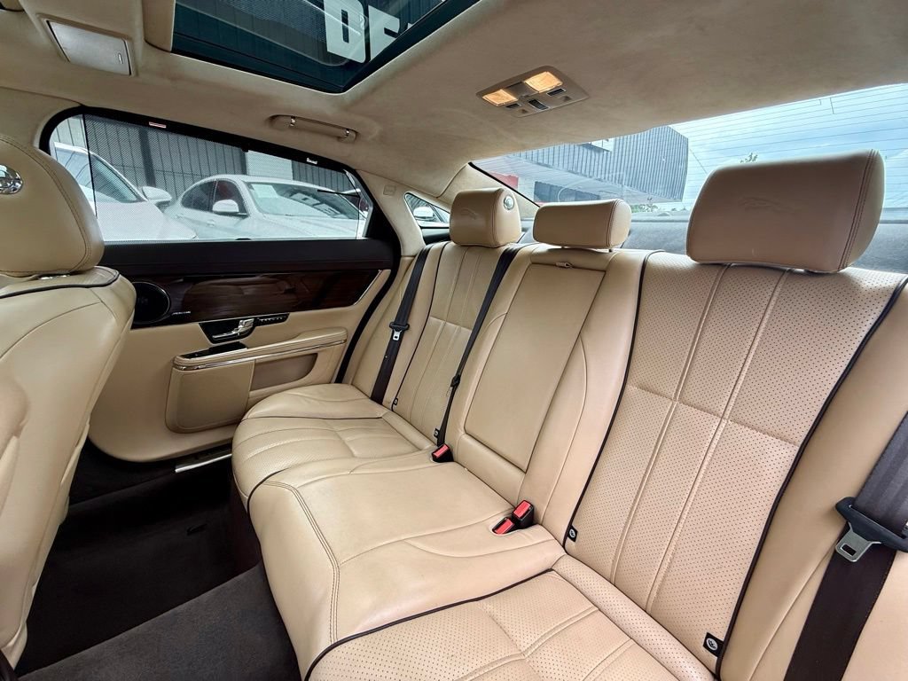Used 2013 Jaguar XJ L Portfolio AWD/4WD image 35