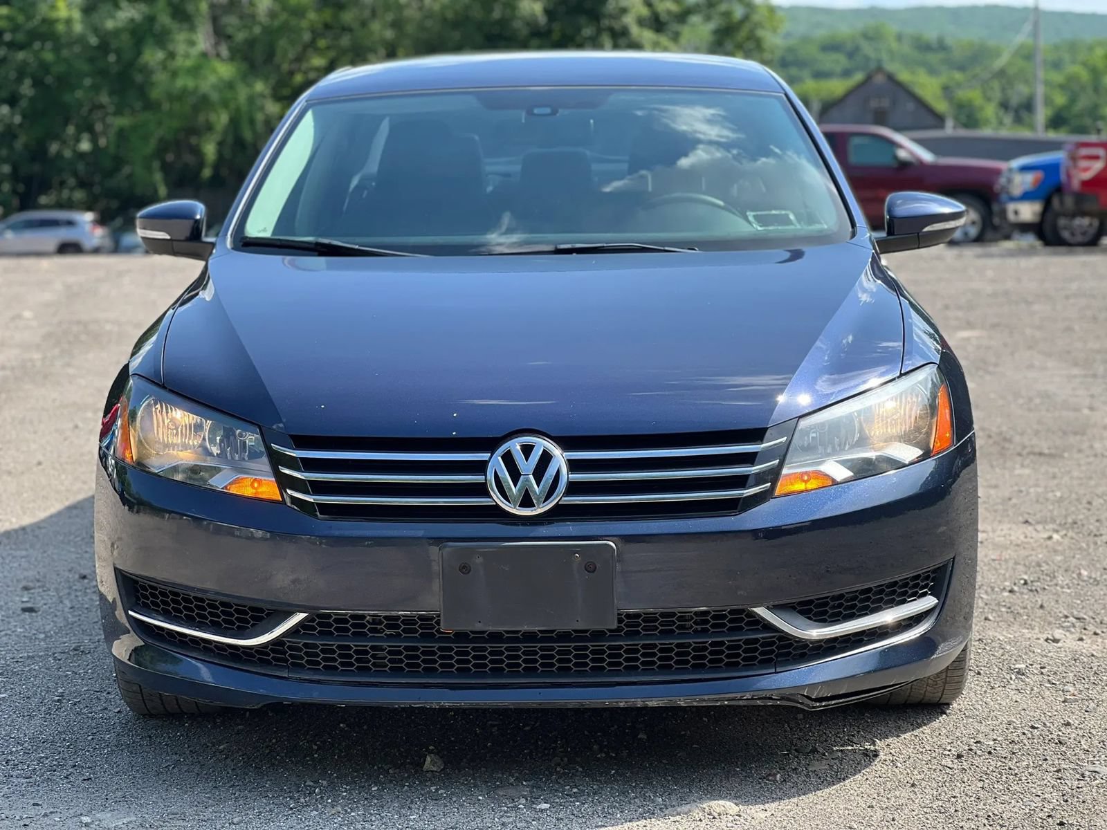 Used 2012 Volkswagen Passat 2.5 SE FWD image 1