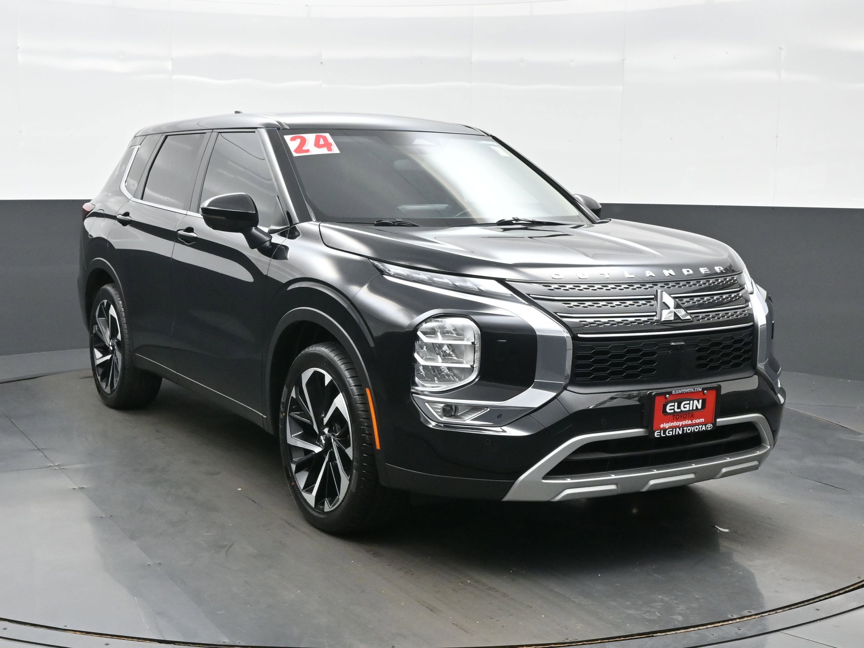 Used 2024 Mitsubishi Outlander SE AWD/4WD image 8