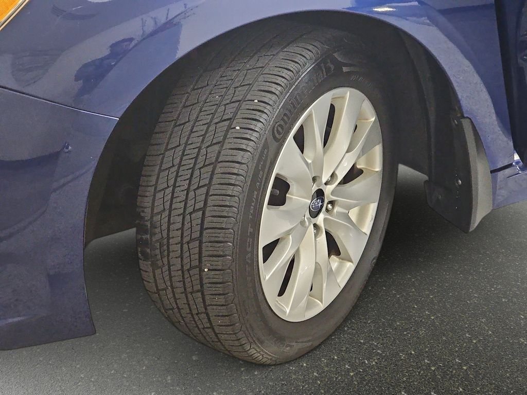 Used 2016 Subaru Legacy 2.5i Premium AWD/4WD image 33