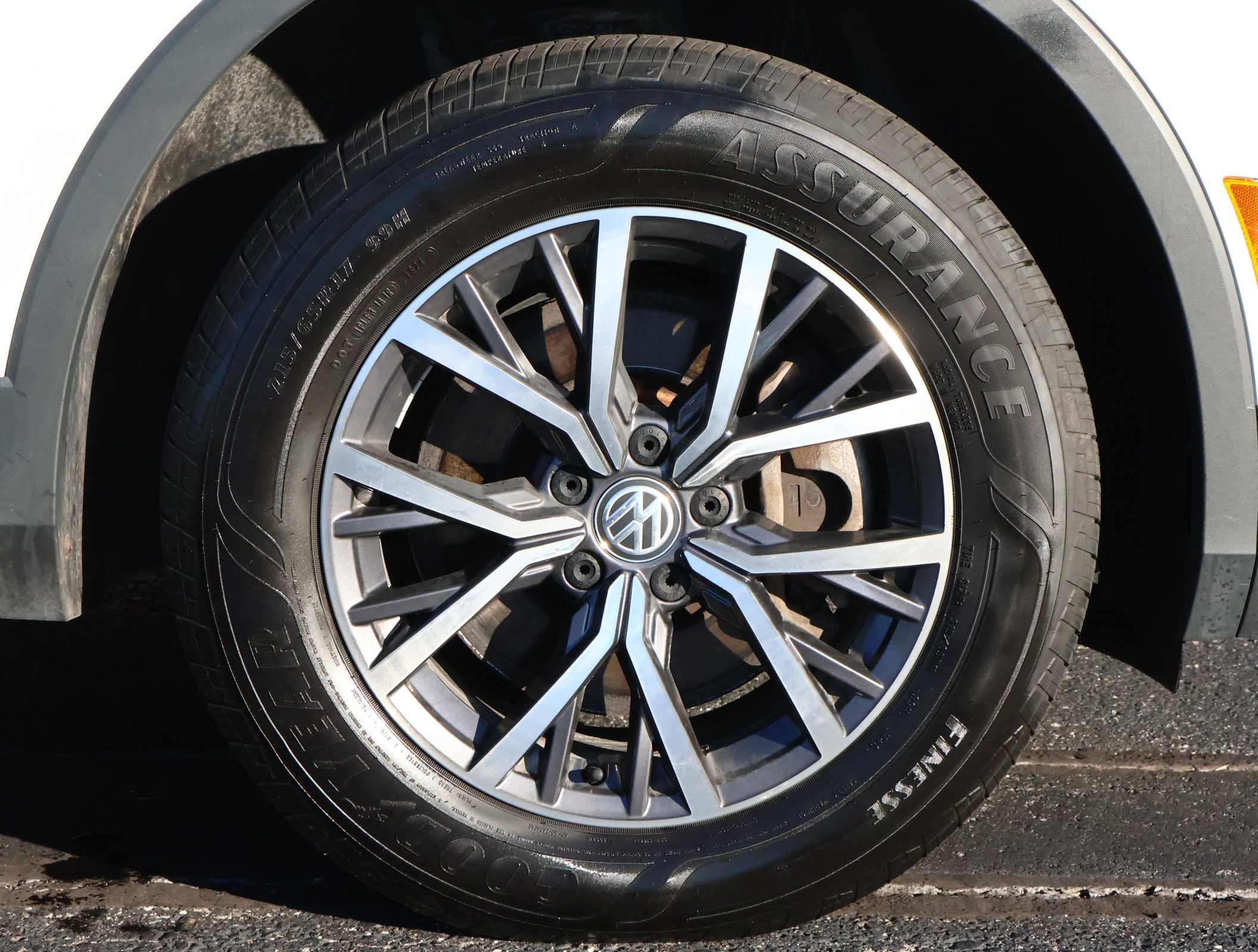 Used 2021 Volkswagen Tiguan S image 21