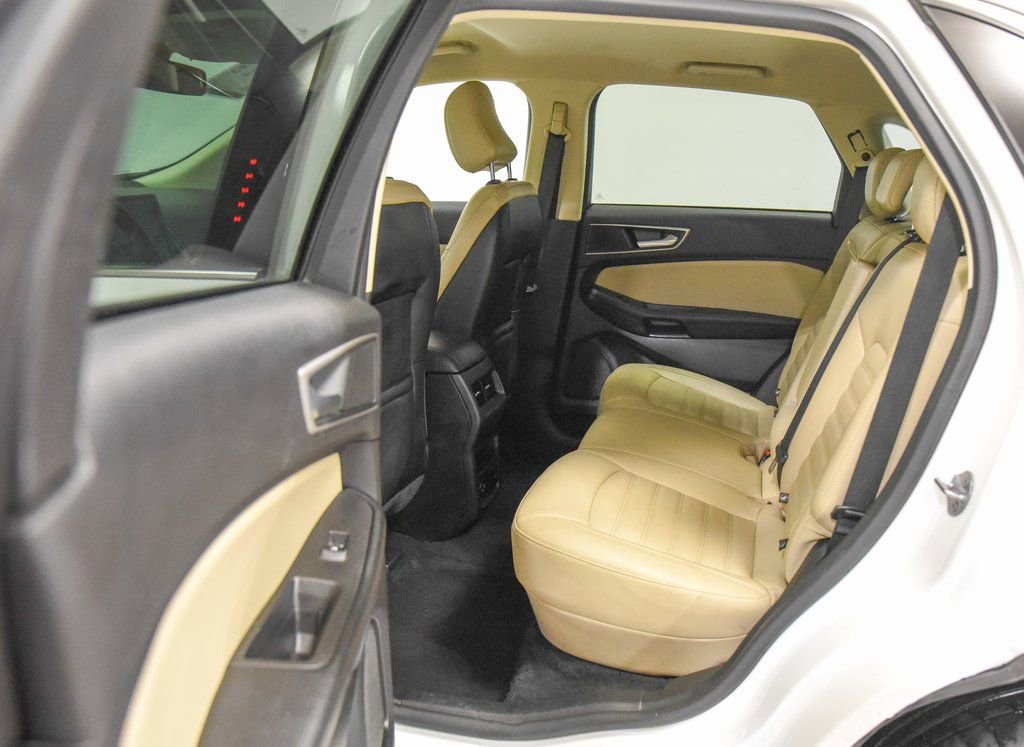 Used 2022 Ford Edge SEL w/ Convenience Package image 11