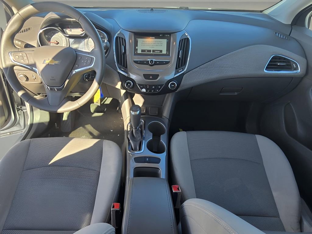 Used 2017 Chevrolet Cruze LT image 26