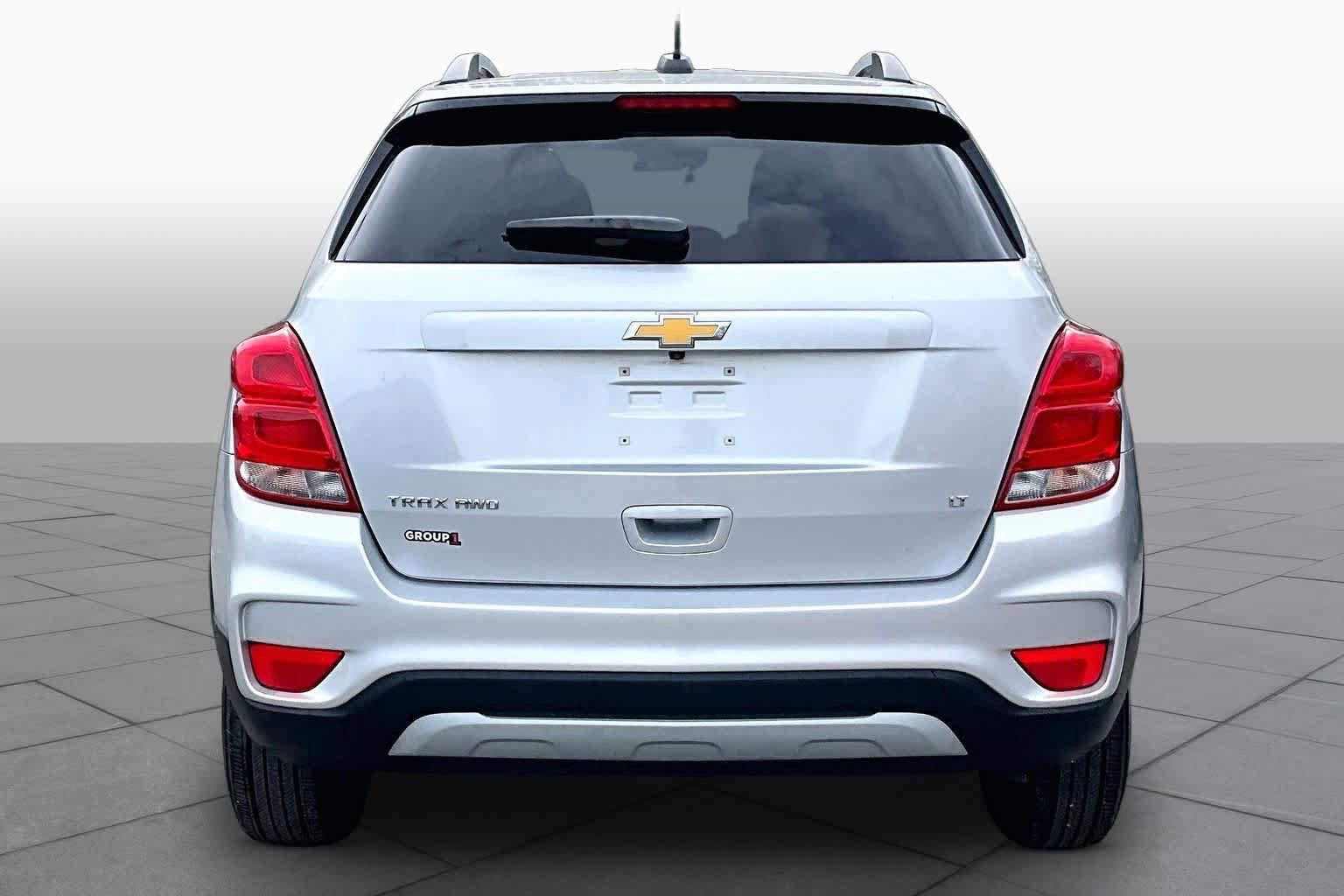 Used 2020 Chevrolet Trax LT w/ LT Convenience Package AWD/4WD image 5