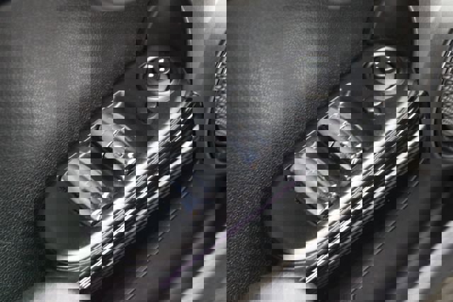 Used 2016 MINI Cooper S image 9