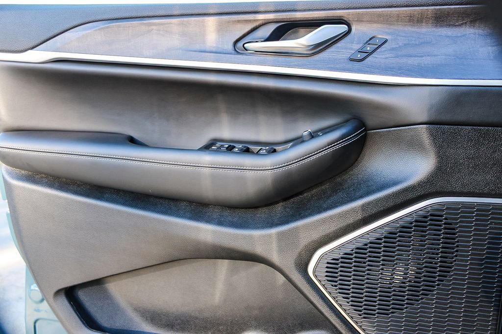 New 2026 Jeep Grand Cherokee Limited image 22