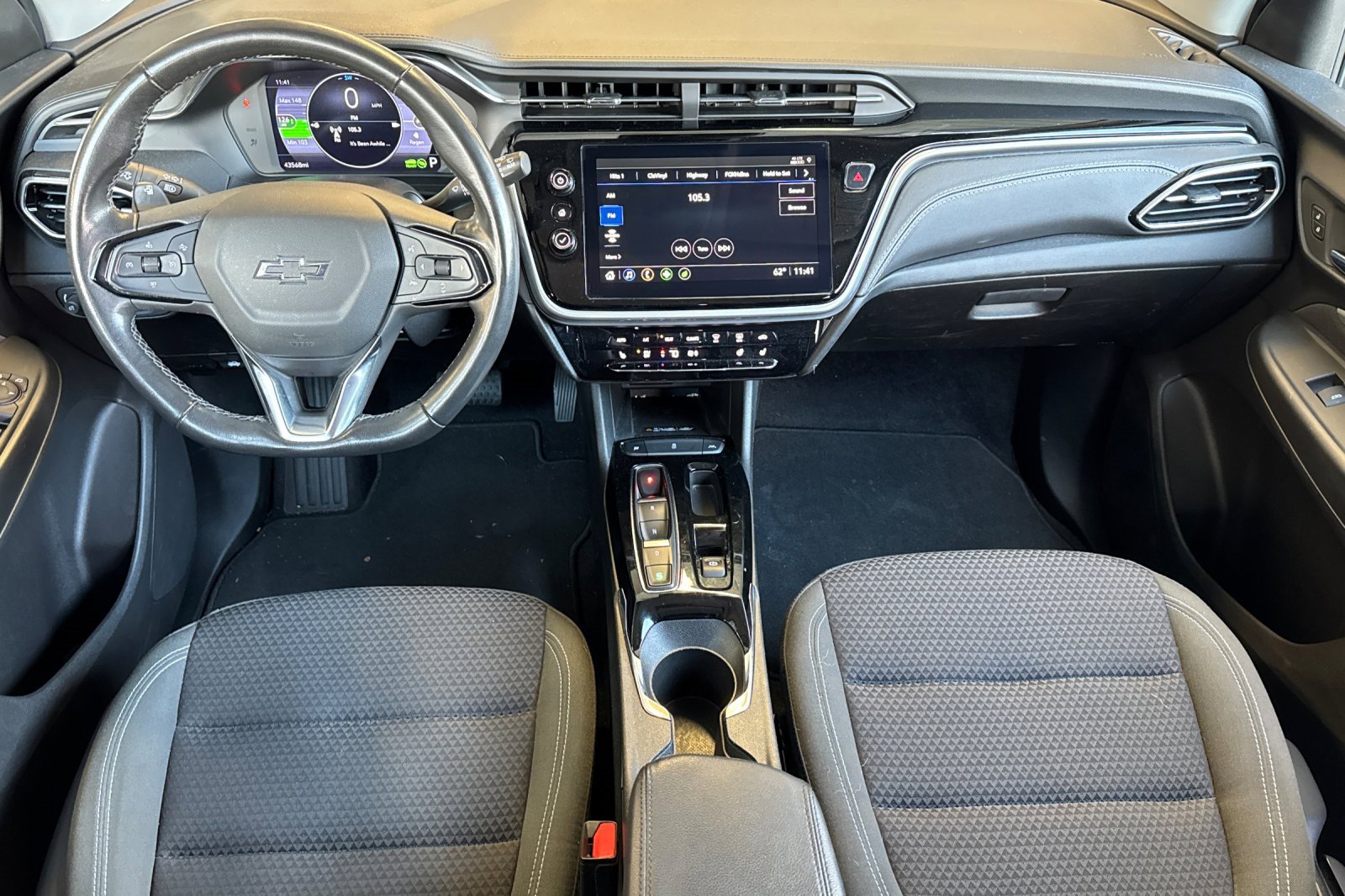 Used 2023 Chevrolet Bolt EUV LT w/ Comfort Package image 14