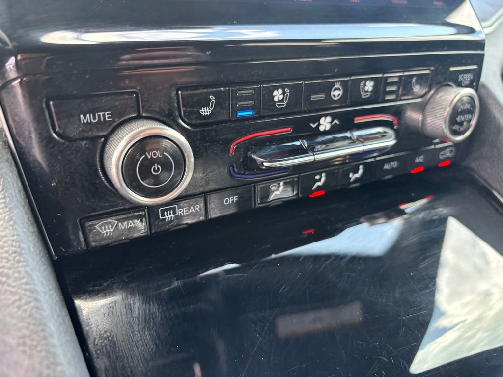 Used 2022 Jeep Grand Cherokee L Overland w/ Advanced Protech Group III AWD/4WD image 19