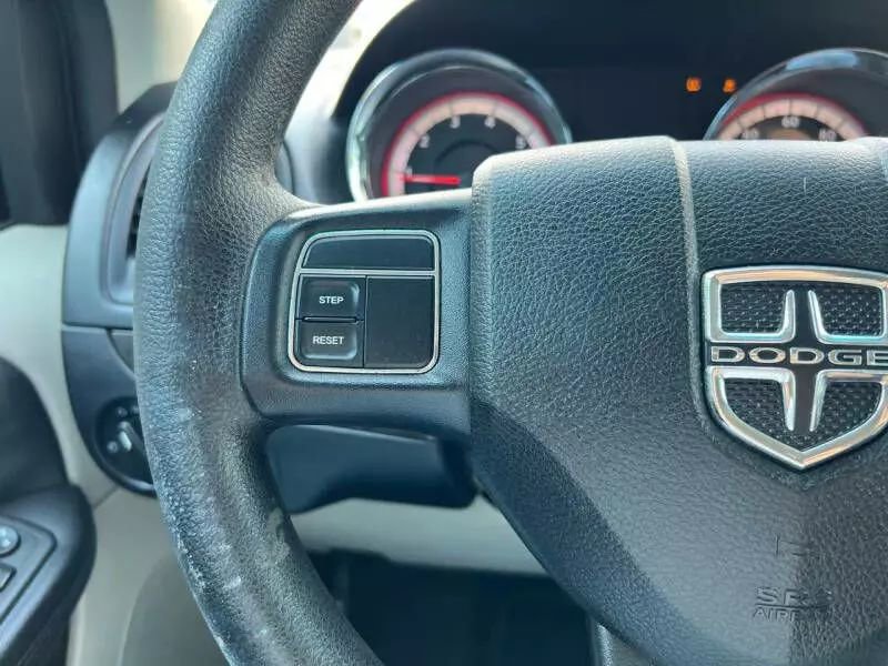Used 2014 Dodge Grand Caravan American Value Package image 20