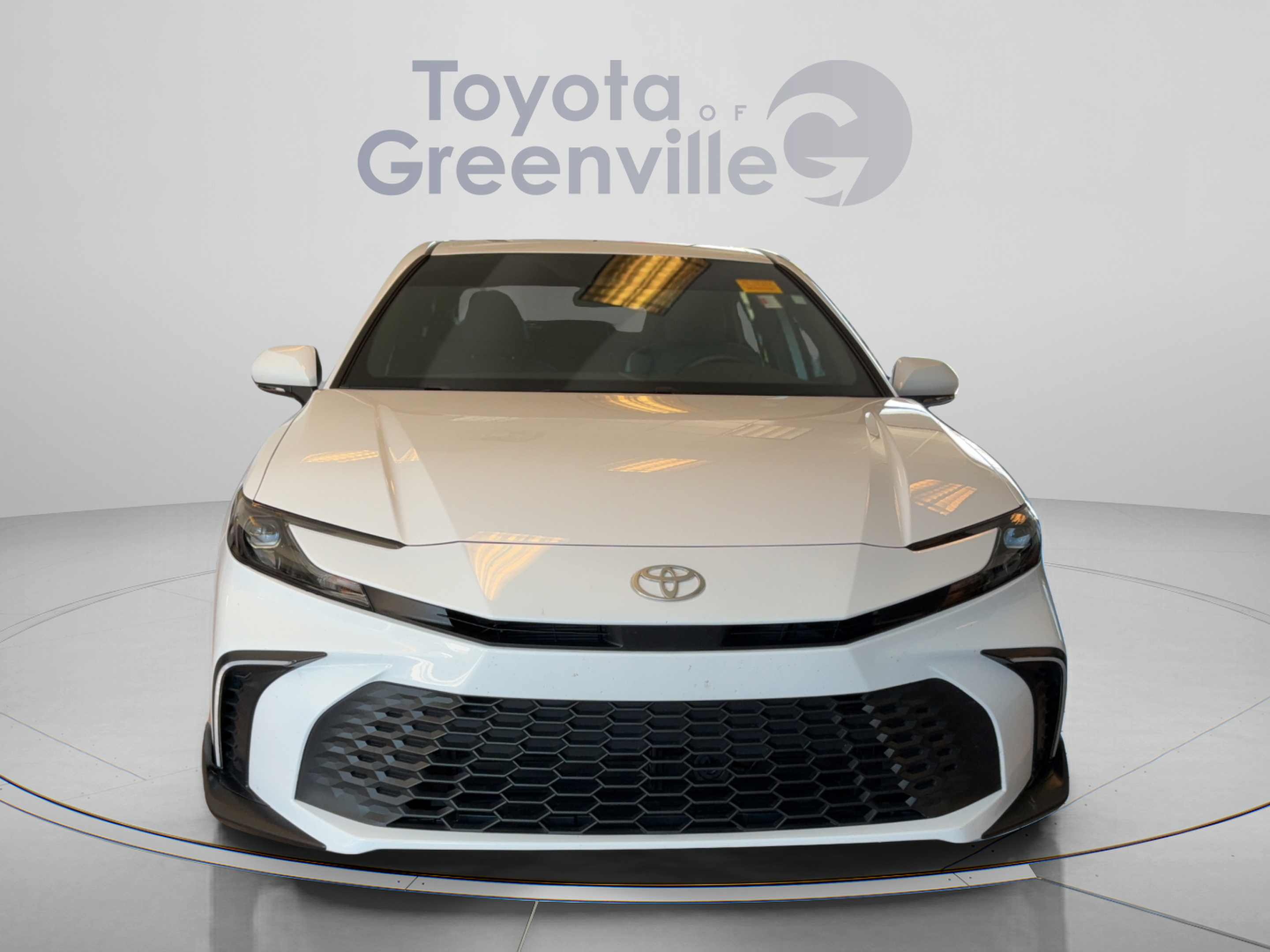 Used 2026 Toyota Camry LE FWD image 9