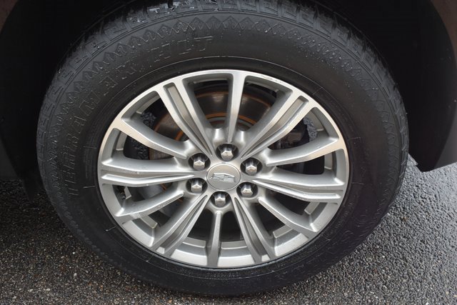 Used 2018 Cadillac XT5 Luxury w/ LPO, Wheel Lock Package image 47