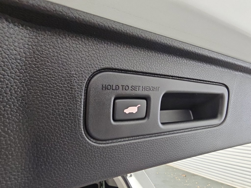 Used 2026 Honda Pilot Elite image 39