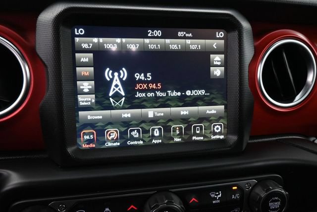 Used 2022 Jeep Gladiator Rubicon w/ Dual Top Group AWD/4WD image 10