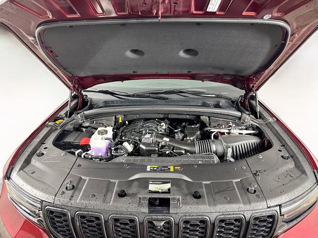 New 2025 Jeep Grand Cherokee Limited w/ Luxury Tech Group II image 34