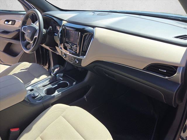 Used 2023 Chevrolet Traverse LS FWD image 23
