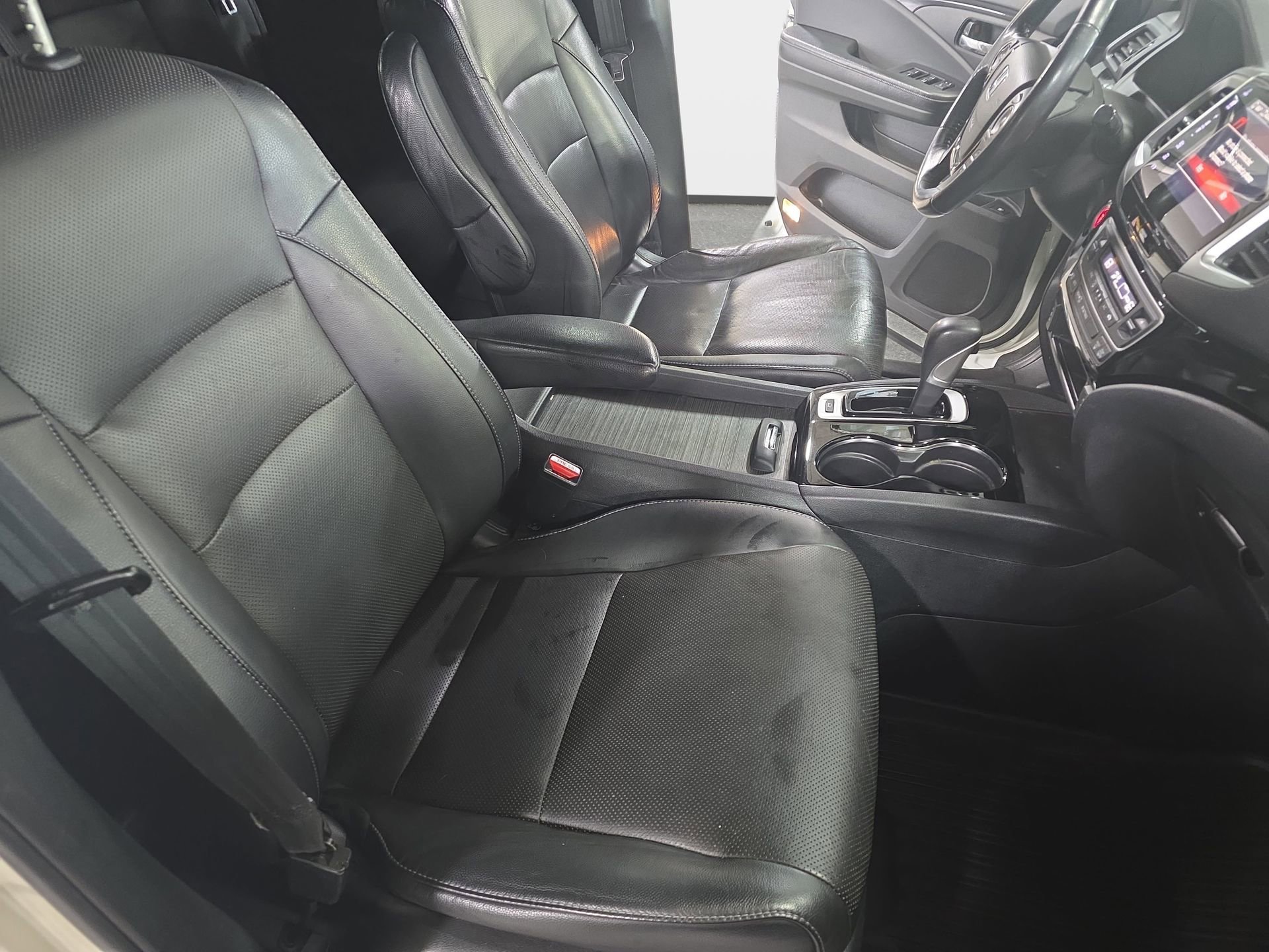 Used 2019 Honda Ridgeline RTL-E image 10