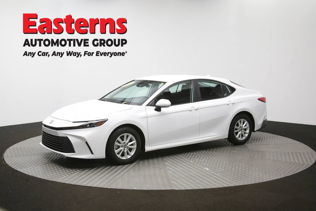 Used 2025 Toyota Camry LE FWD image 56