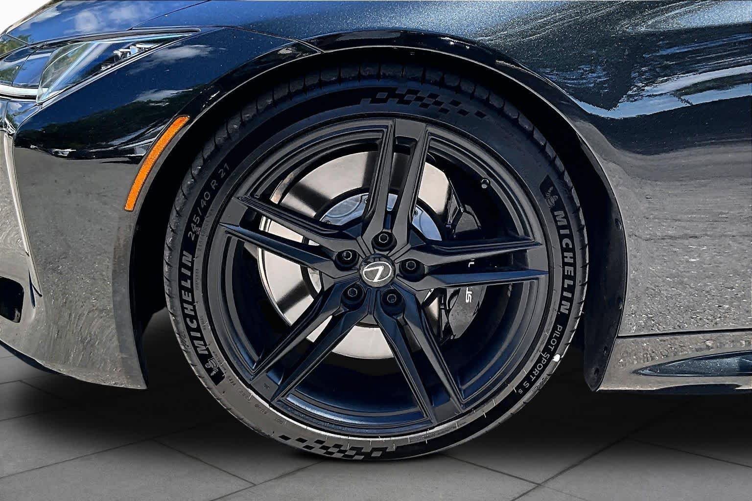 Used 2024 Lexus LC 500 Convertible RWD image 10