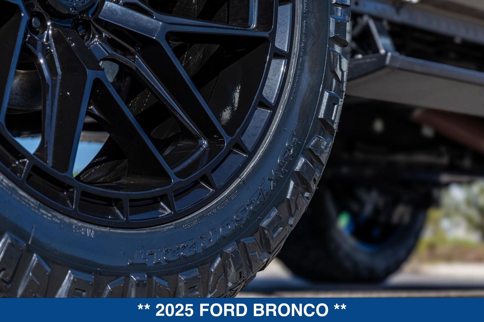 New 2025 Ford Bronco Badlands image 18
