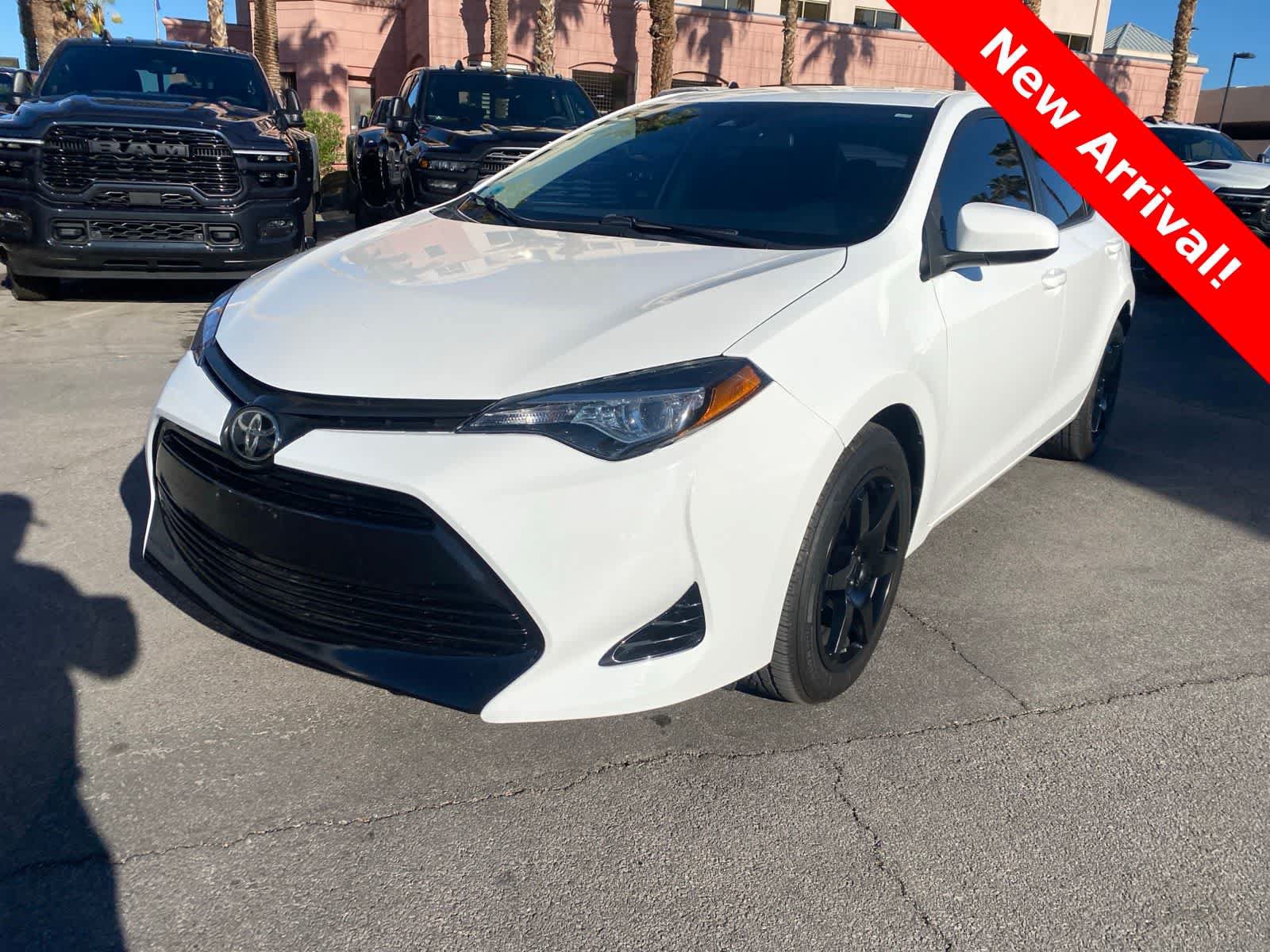 Used 2019 Toyota Corolla LE FWD image 1