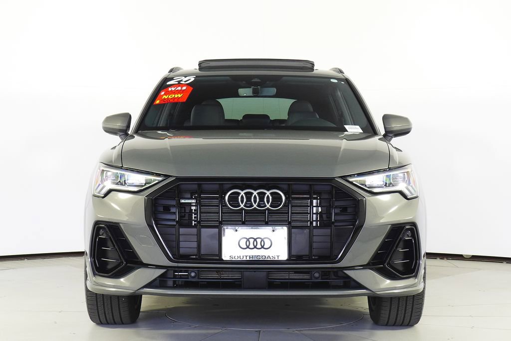 Used 2025 Audi Q3 2.0T Premium w/ Convenience Package AWD/4WD image 3