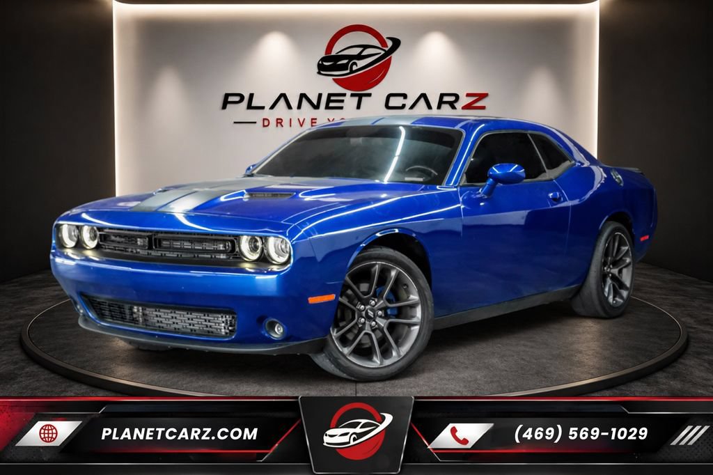 Used 2019 Dodge Challenger SXT w/ Blacktop Package