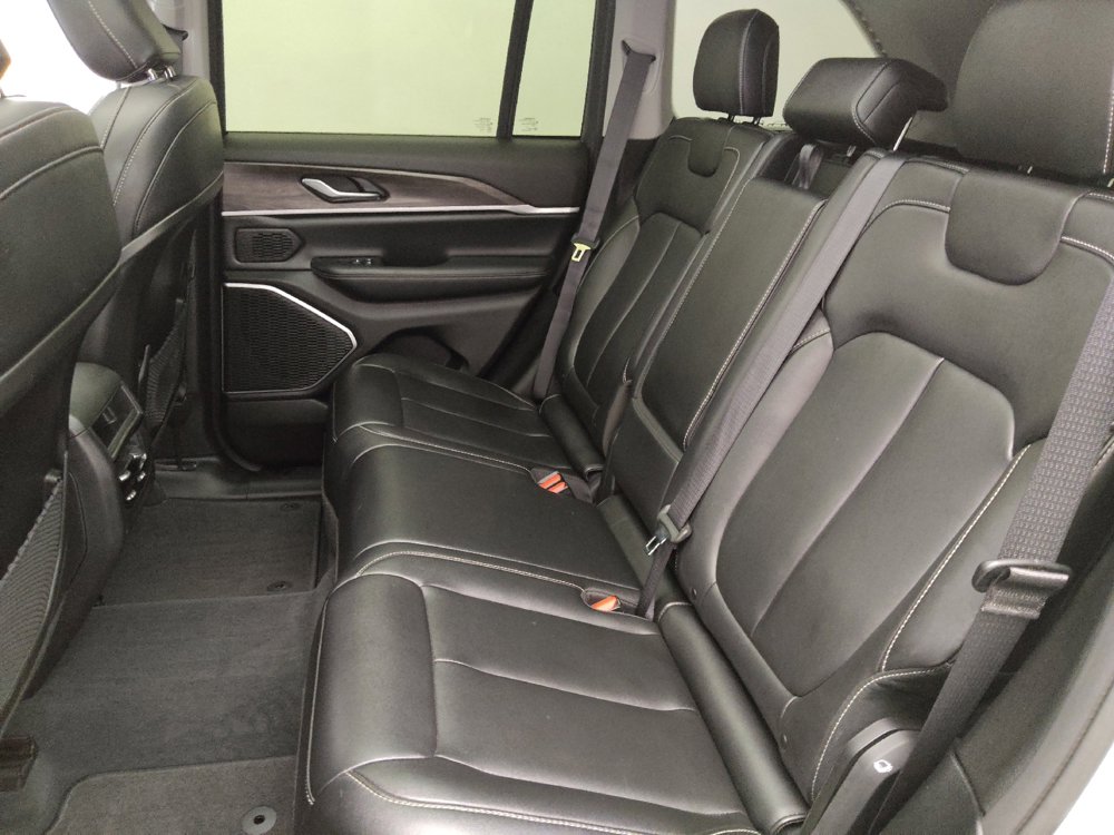Used 2023 Jeep Grand Cherokee 4WD 4xe image 18
