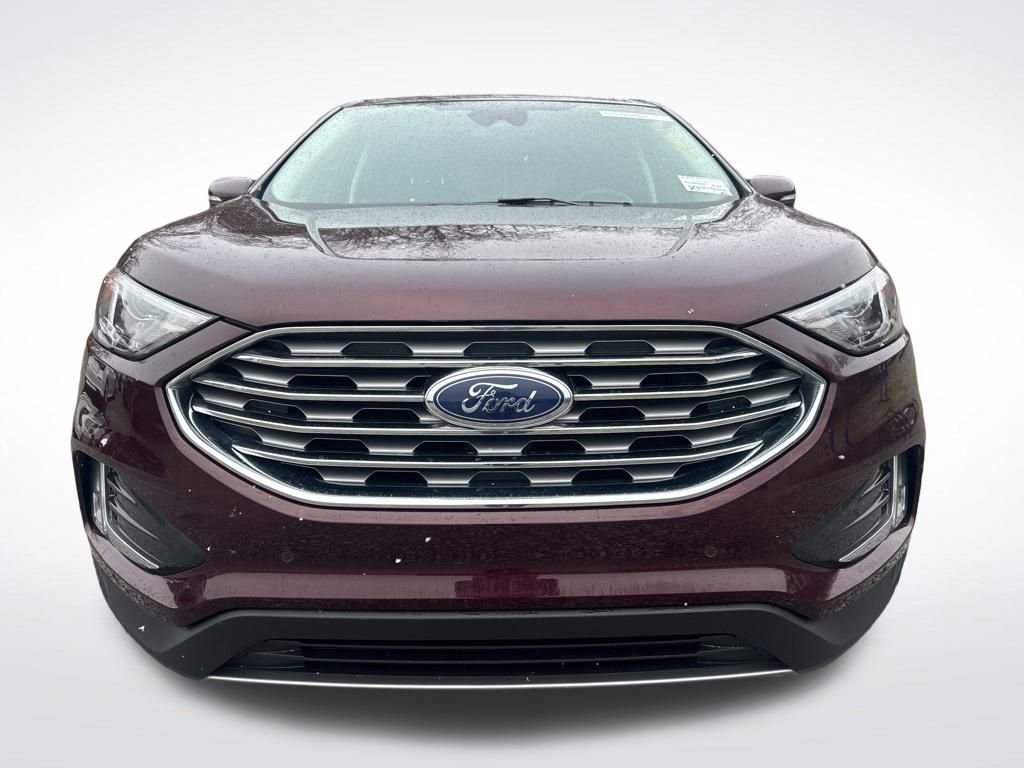 Used 2024 Ford Edge Titanium image 13