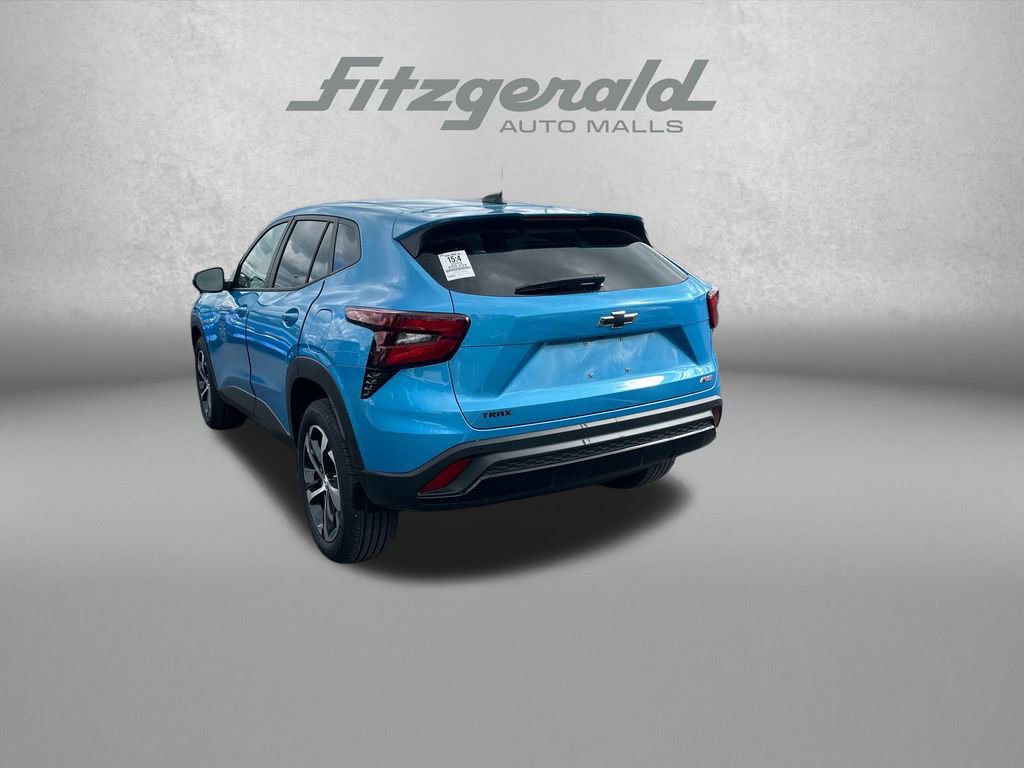 Used 2025 Chevrolet Trax RS w/ Driver Confidence Package image 5