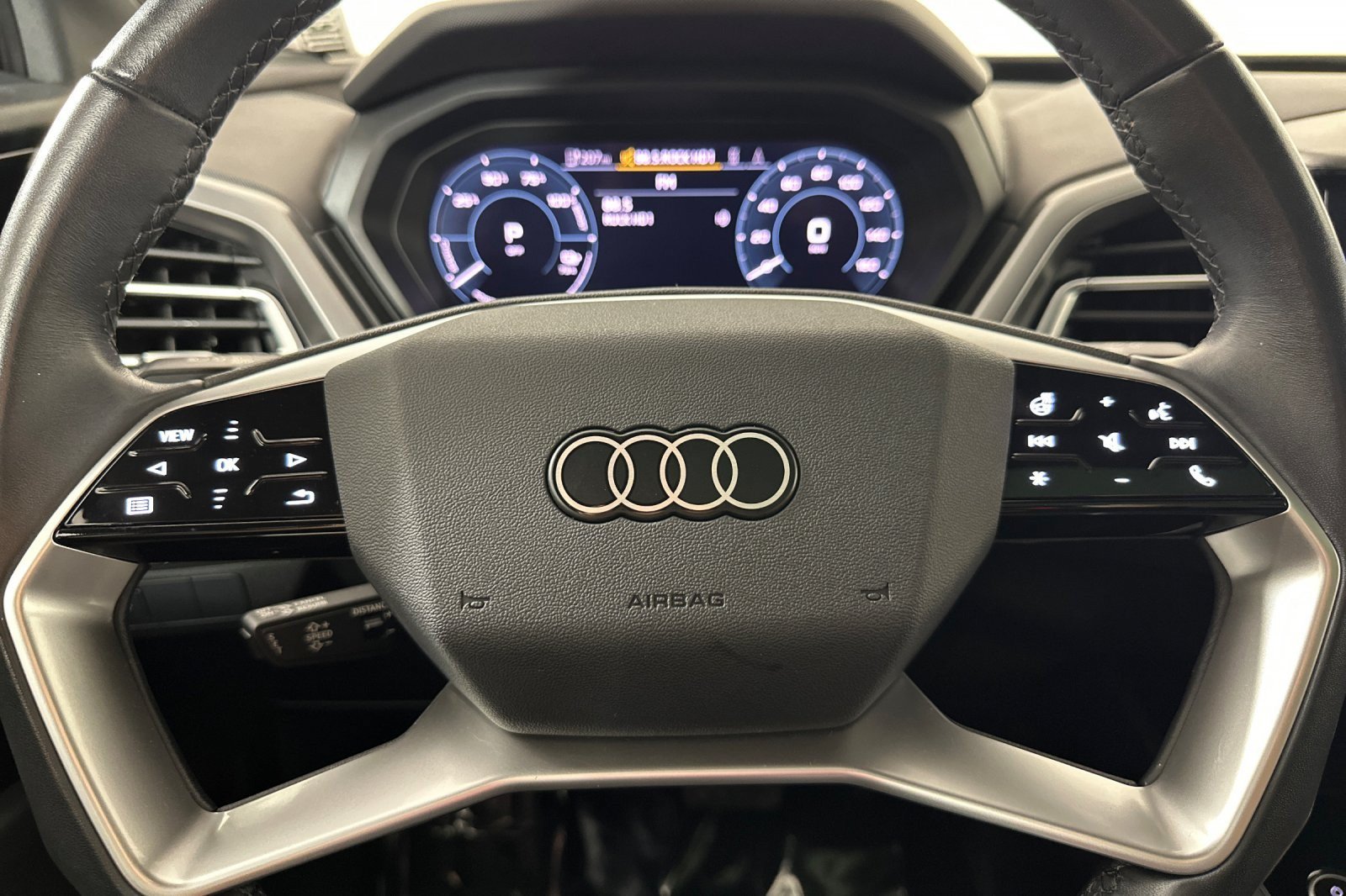 Certified 2023 Audi Q4 e-tron Premium Plus w/ Premium Plus AWD/4WD image 22