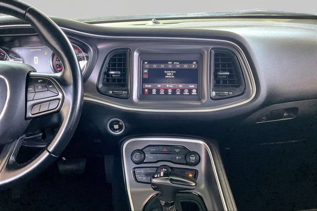 Used 2020 Dodge Challenger SXT RWD image 9