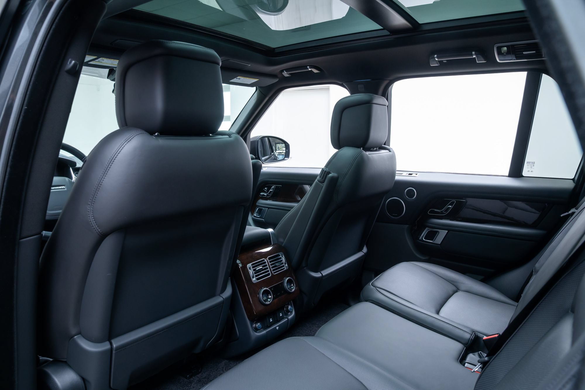 Used 2021 Land Rover Range Rover Westminster Edition AWD/4WD image 23