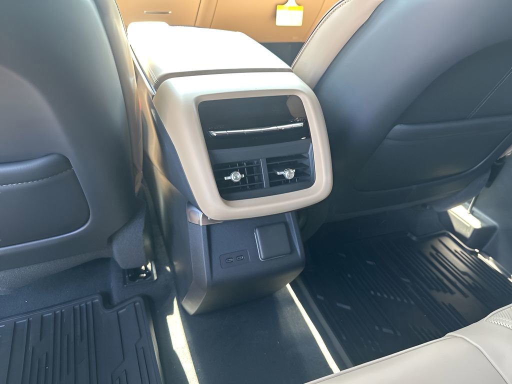 New 2026 Cadillac Lyriq Signature Luxury w/ Nappa Leather Package image 19