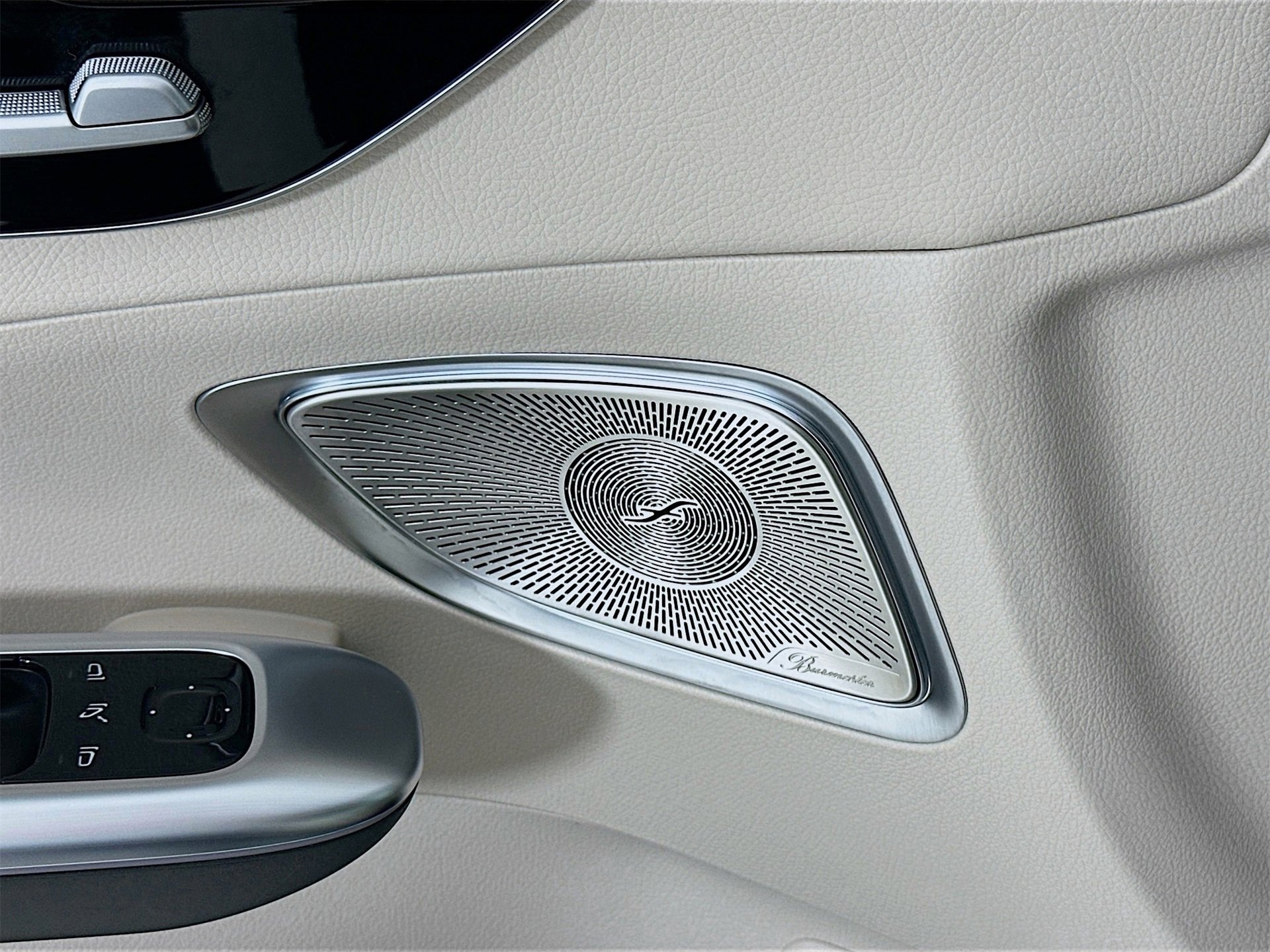 Used 2025 Mercedes-Benz C 300 Sedan image 20