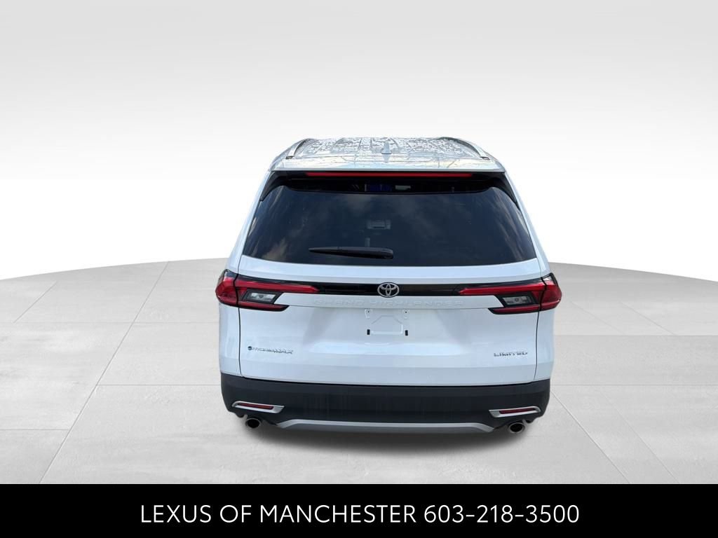 Used 2024 Toyota Grand Highlander AWD Hybrid image 5