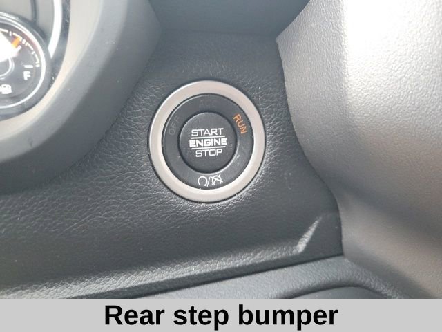 Used 2024 RAM 2500 Big Horn w/ Bed Utility Group image 10