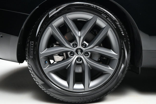 Used 2025 Land Rover Range Rover Sport SE AWD/4WD image 33