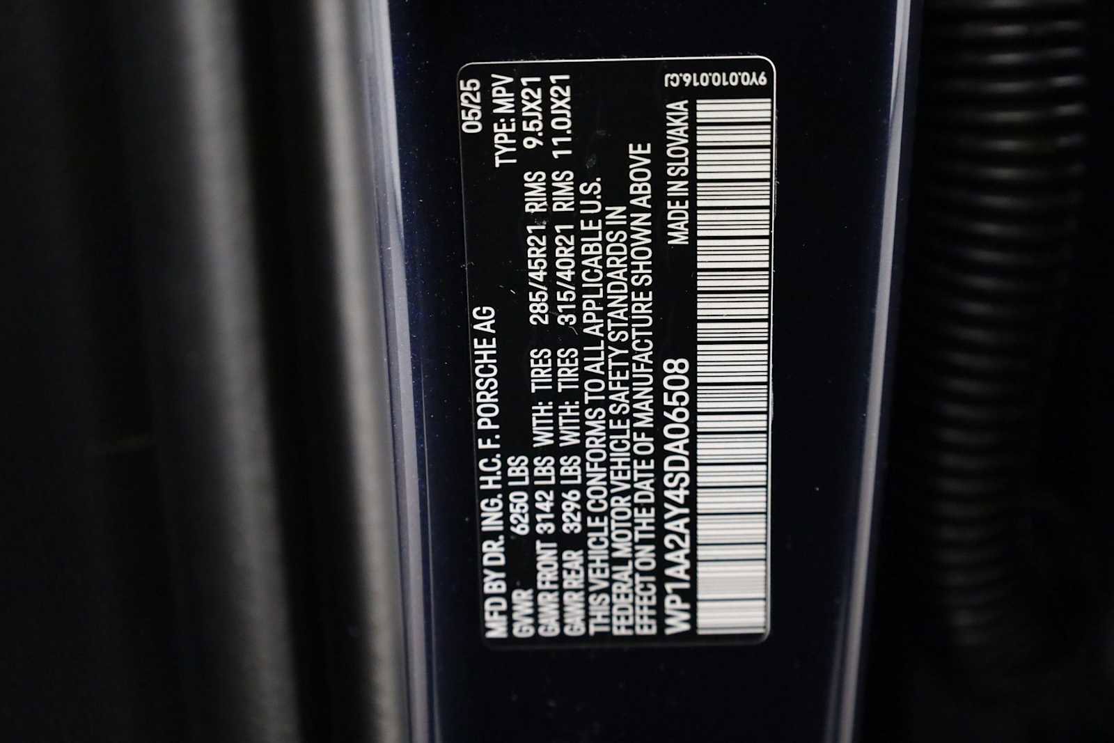 Certified 2025 Porsche Cayenne image 42