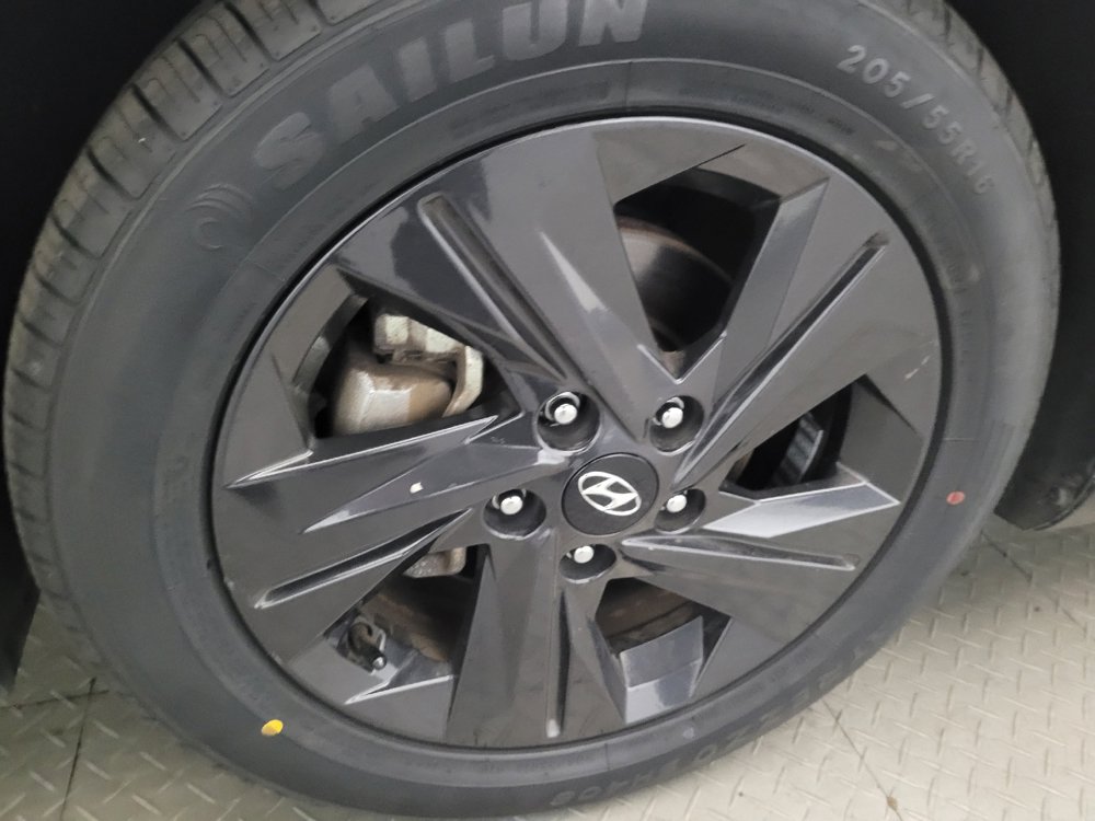 Used 2023 Hyundai Elantra SEL w/ Cargo Package FWD image 31