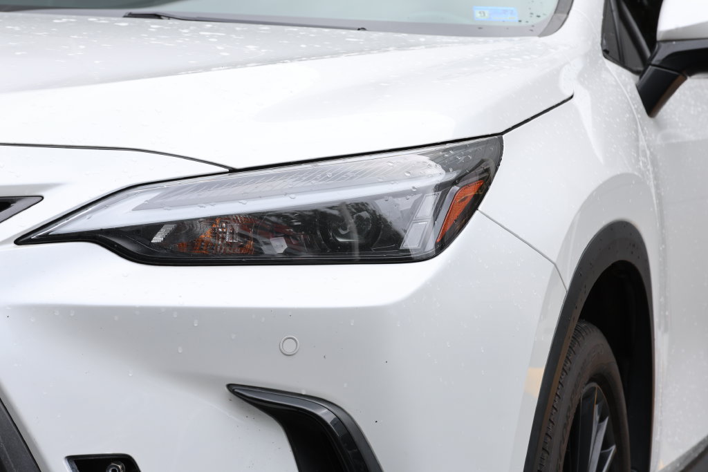 Used 2023 Lexus NX 350h AWD w/ Premium Package image 5